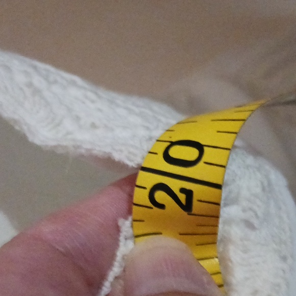 Gianni Bini- Little White Dress - Picture 15 of 16